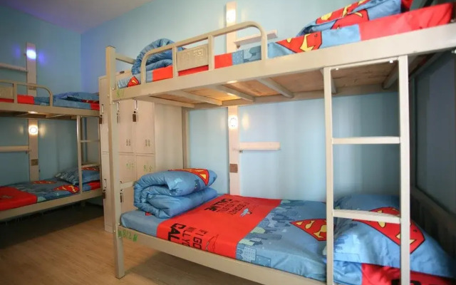 T5 Cloud Youth Hostel