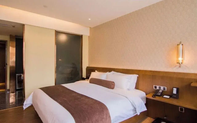 Xingyi Chain Hotel Jiangxia Metro Station