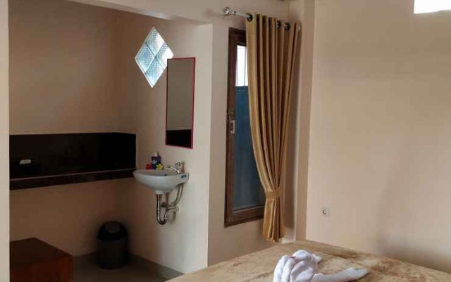 Lidah Lokal Guesthouse Singaraja – Guest Rooms – Singaraja
