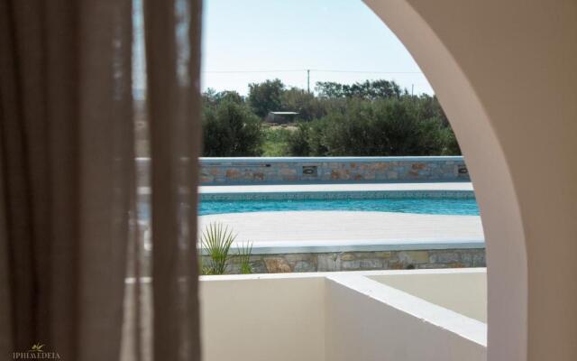 Iphimedeia Luxury Hotel & Suites