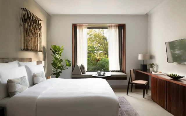 Treeline Urban Resort