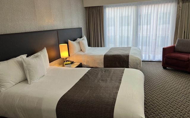 St Isidro Suites Corporate Housing SPA & Wellness Center