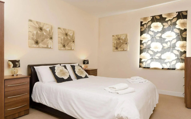 Your Stay Bristol Marsh House