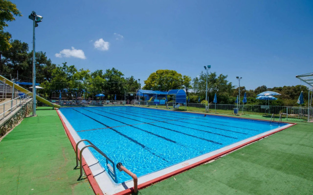 Kibbutz Gesher Haziv Travel Hotel