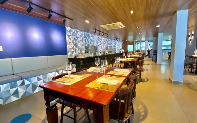 Bessa Beach Hotel