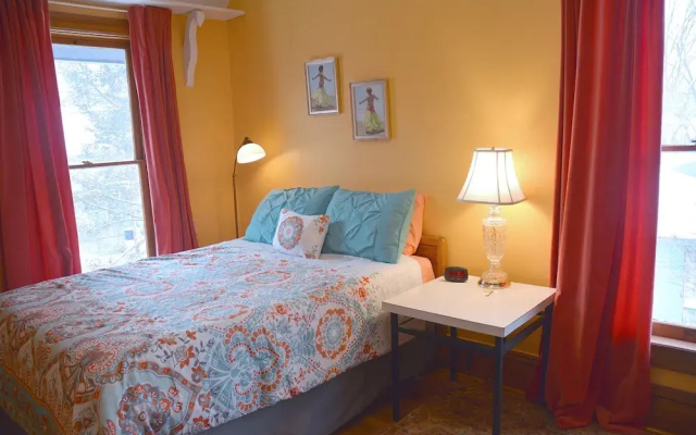 Art and Lodging