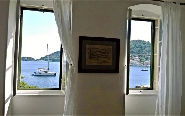 Apartment Marasovic
