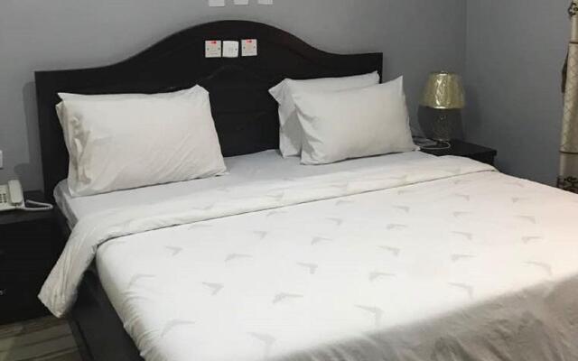 Jim-Eddy Suites