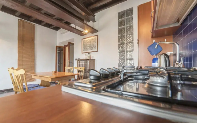 Colosseo Modern Apartment