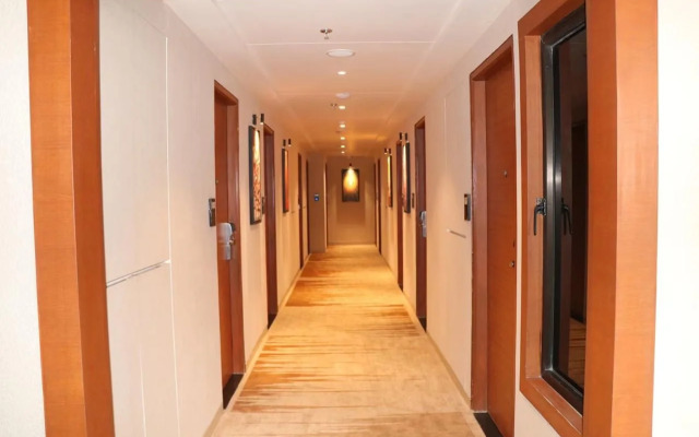 Parker Lords Eco Inn Ahmedabad