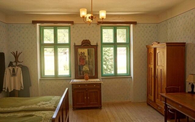 House With 2 Bedrooms in Richiș, With Enclosed Garden