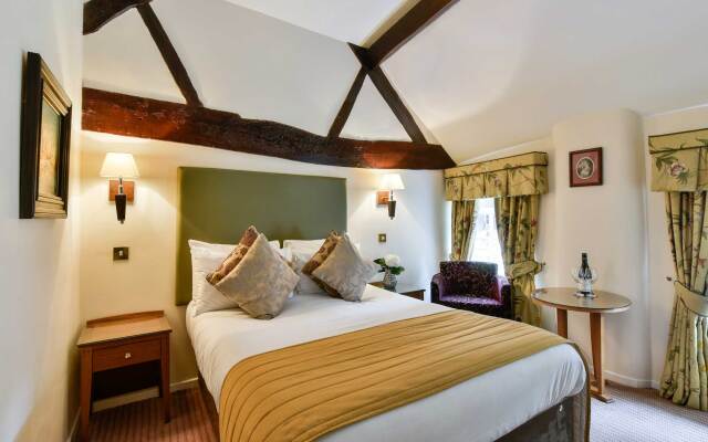 The Charlecote Pheasant Hotel