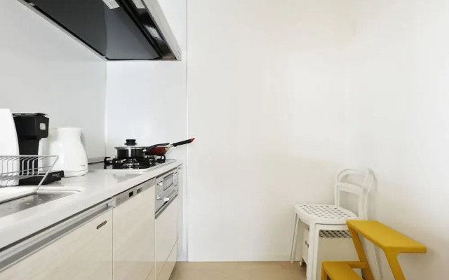 Crystal Exe Nippombashi 406