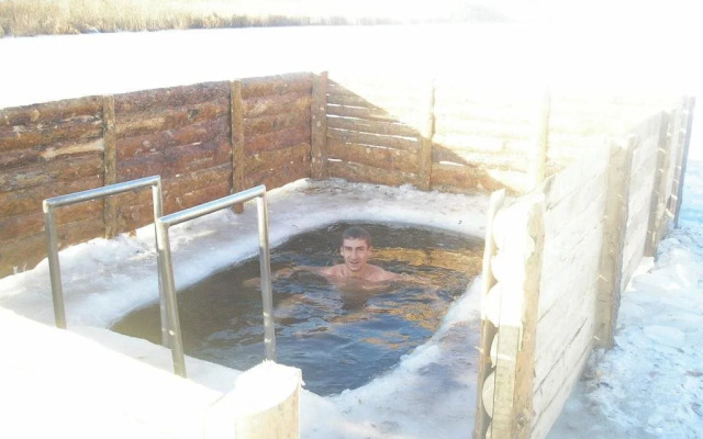 Tri Peskarya Hotel51.173797
