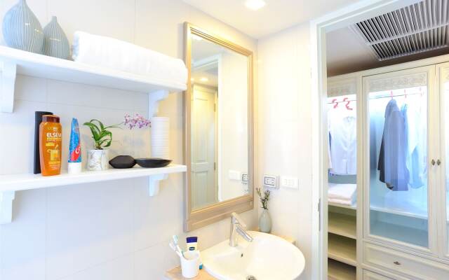 Sabai Sathorn