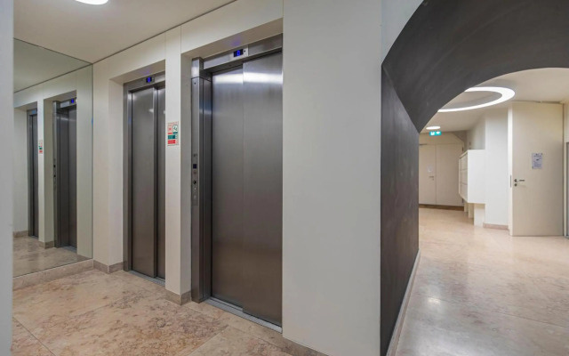 Stunning Apartment in Heart of Lisbon by LovelyStay