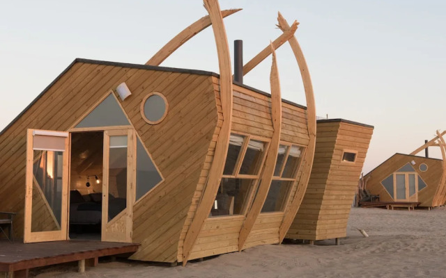 Shipwreck Lodge