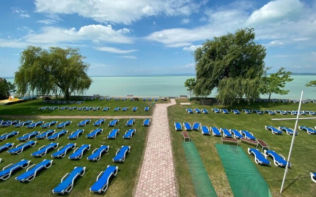 Világos Hotel Balatonvilágos