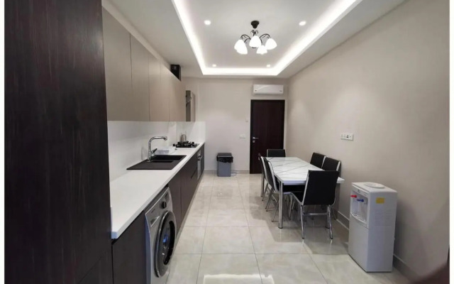 Incredible 3 Bedroom Apartment Space Available