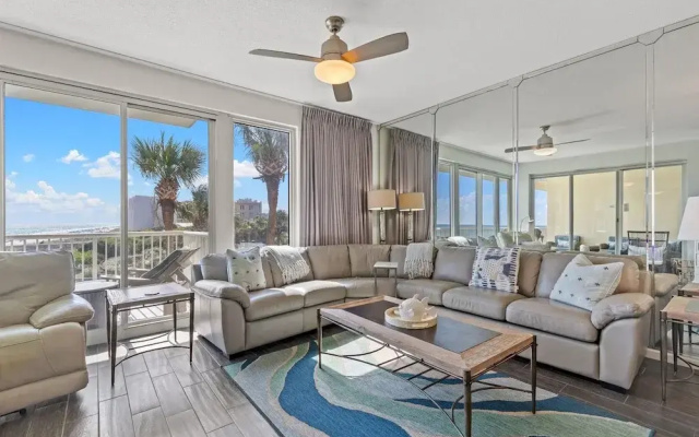 Crescent at Miramar-gulf Front Luxury Condo-free Beach Chairs!