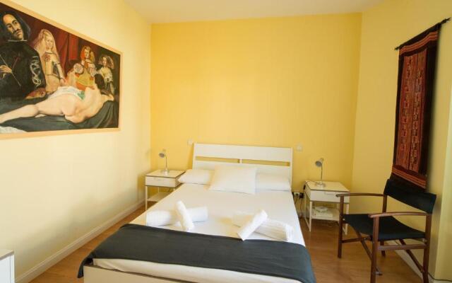 For You Rentals Chueca Apartment SON1