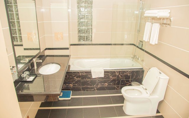 Best Western Plus Paramount Hotel