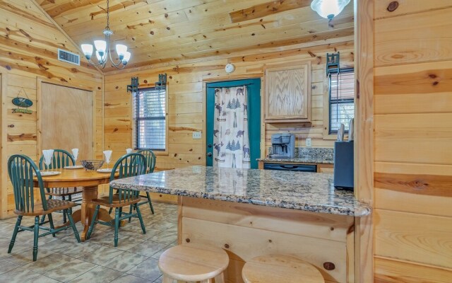 The Honeysuckle 2 Bedroom Cabin by Redawning