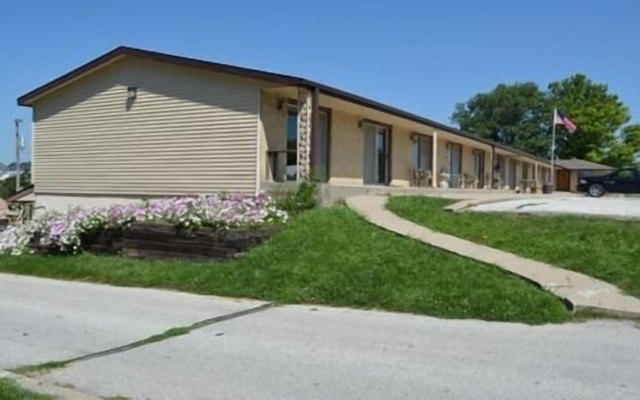 Edgetowner Motel