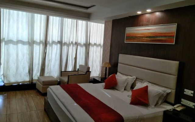 Hotel Ambassador Royale