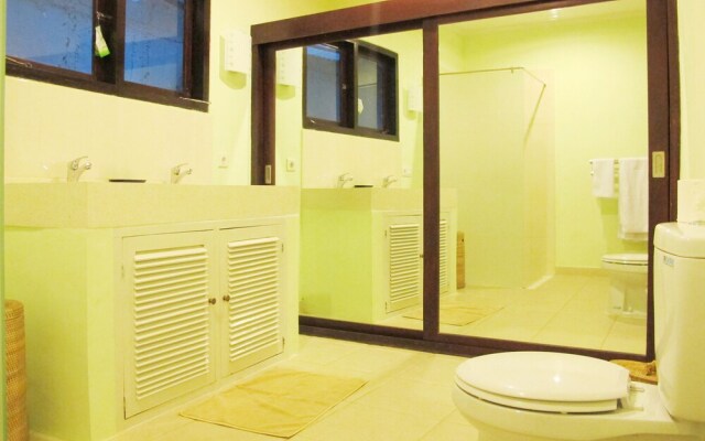 Aisha Family Villa