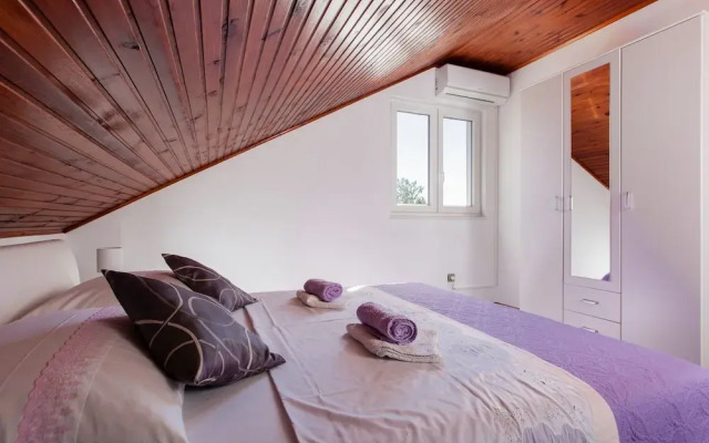 Modern Holiday Home in Podstrana With Pool