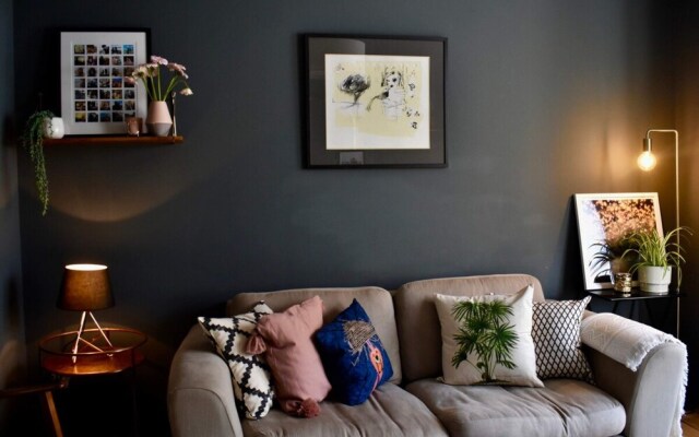 Beautiful 3 Bedroom Hove Townhouse With Garden