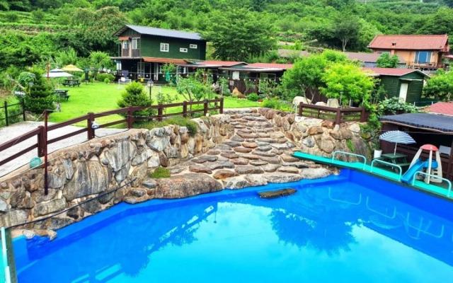 Hadong Sansuae Pension