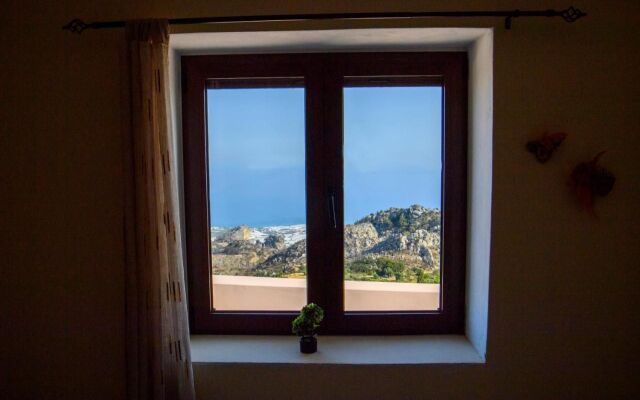 Villa Valia- Relaxation and Cretan hospitality