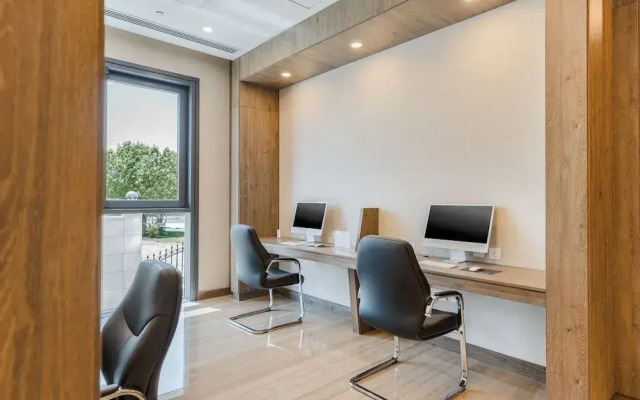 DoubleTree by Hilton Doha Downtown