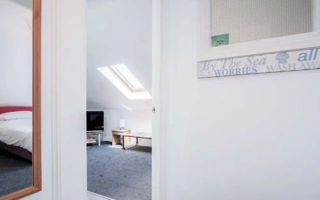 Rooftops - 1 Bedroom Apartment - Tenby