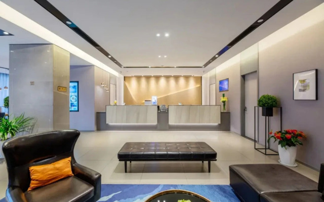 Homeinn Selected Hotel (Changsha Xindaxin Wu Yi Square Subway Station)