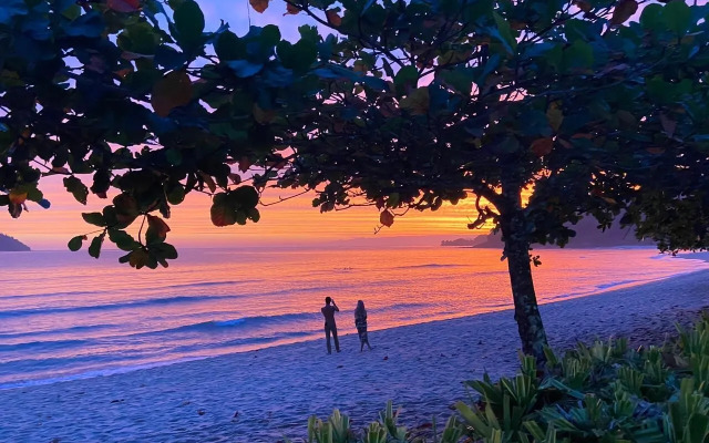 Suítes Pé na Areia