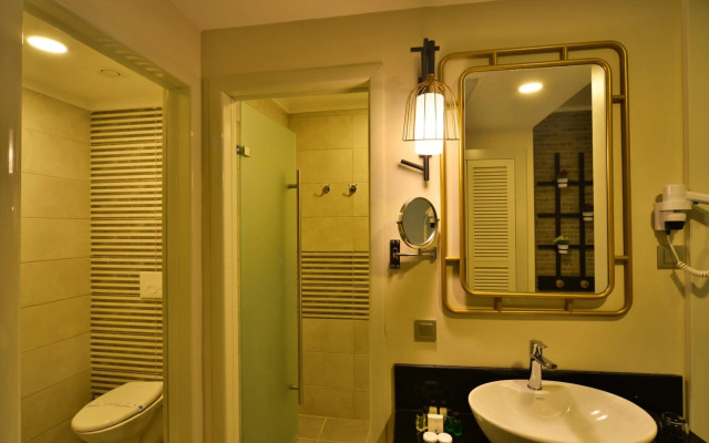 Seaden Valentine Resort & Spa 