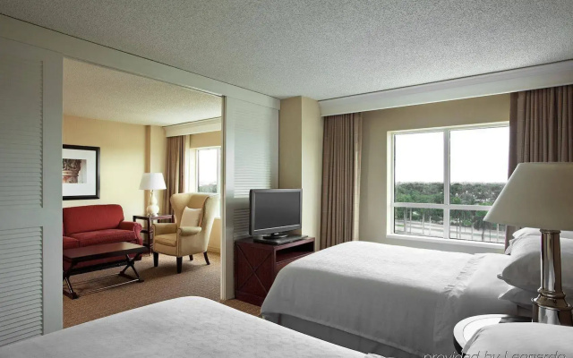 Sheraton® Suites Fort Lauderdale West