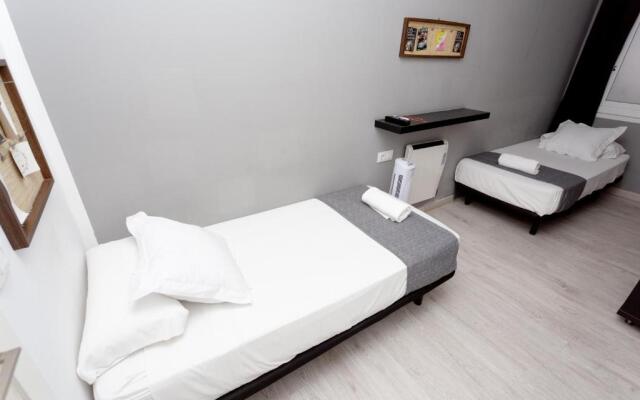 Hostal Easy Sants