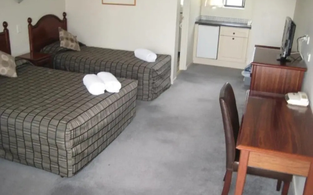 Elite Motor Inn