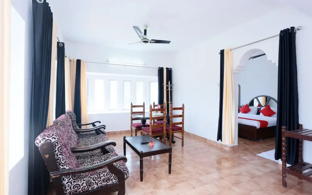 OYO 14328 Hotel Rv Tower