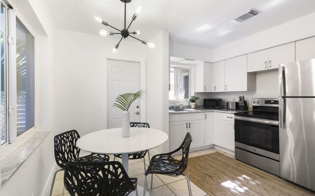 Alani Bay Premium Condos