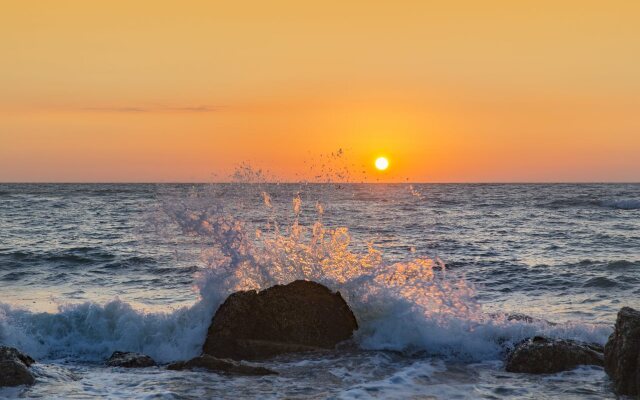 Rock Water Bay Beach Resort & Spa