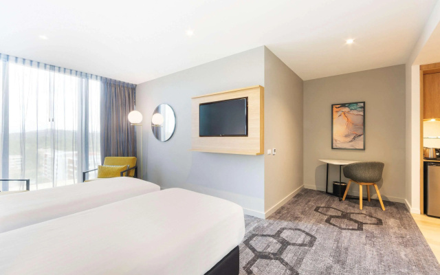 Mercure Canberra Belconnen – Guest Rooms – Canberra