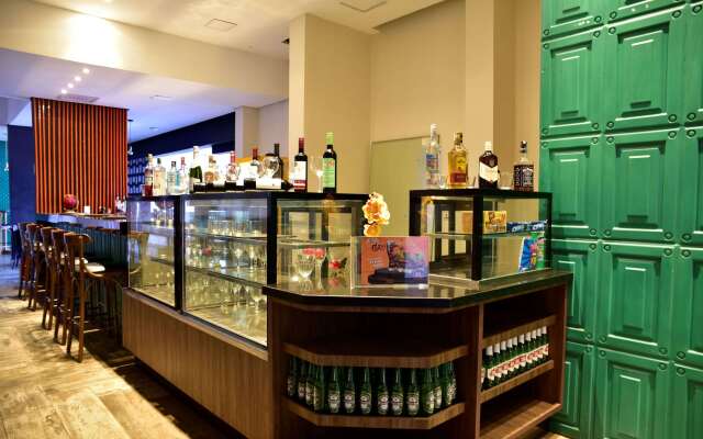 Golden Tulip Goiania Address