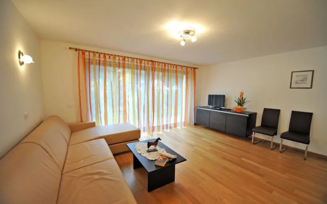 Apartment 4 Holiday - Villa Jim