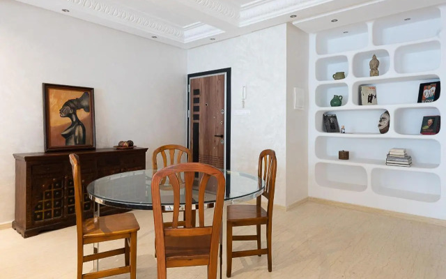 Luxury Two Bedrooms Apartment - Best Location