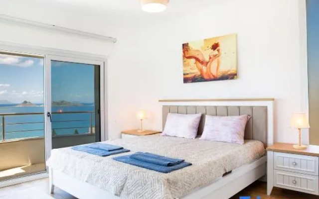 BD4123 5Bedroomed Villa with Pool and Sea View